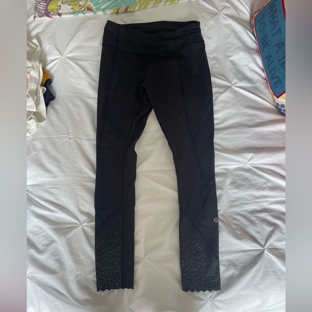 Lululemon scallop hem reflective leggings